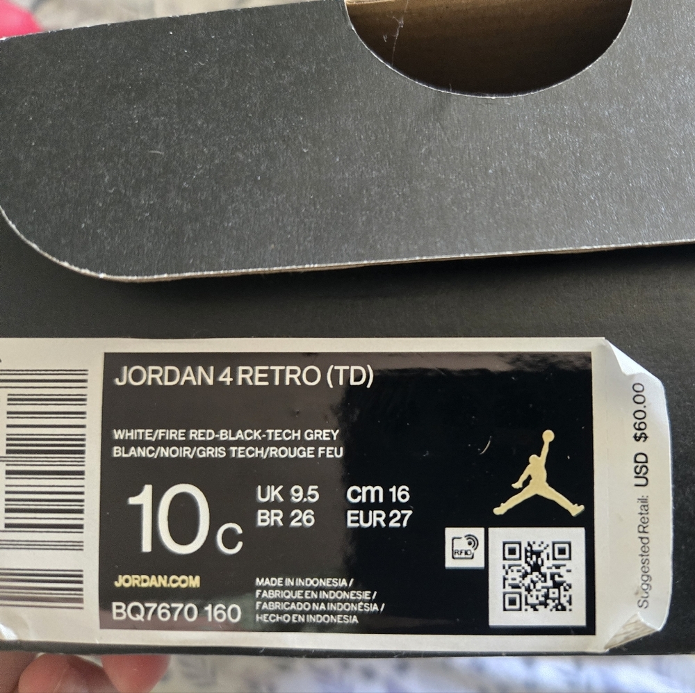 Jordan Fire Reds Kids - Picture 2 of 2